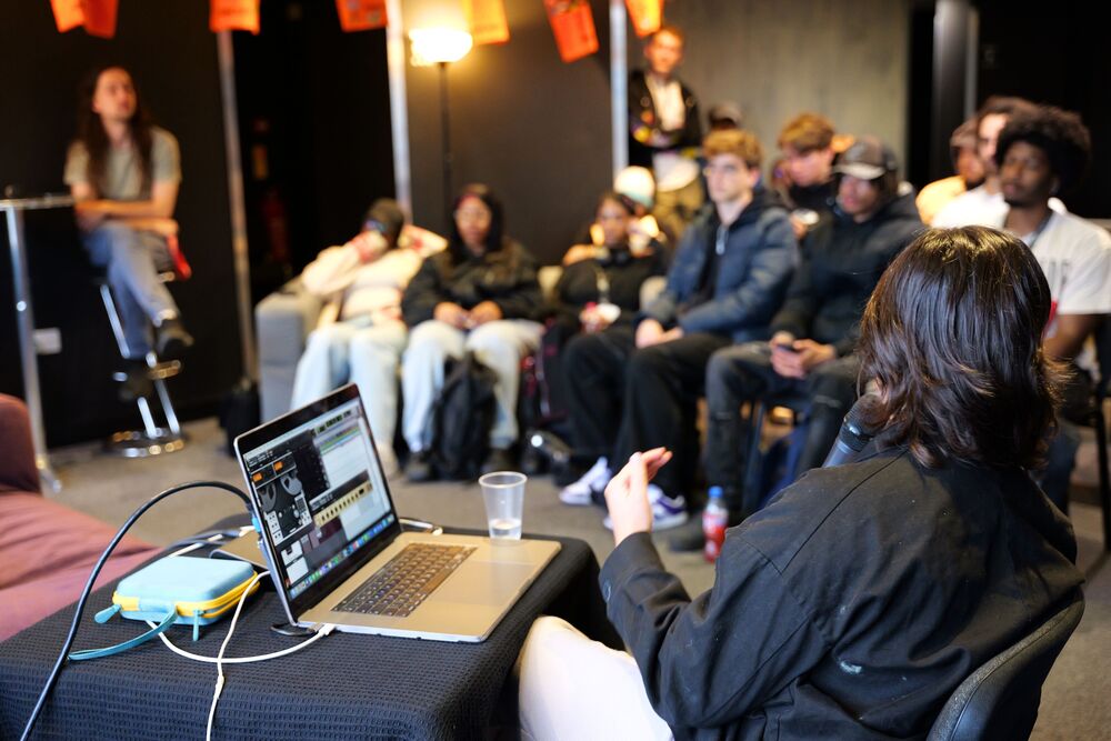 Producer Steph Marziano hosts masterclass at SAE